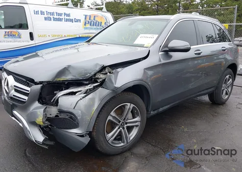 2019 Mercedes-Benz Glc 300 4Matic z USA, uszkodzony, nr VIN WDC0G4KB4K1001631